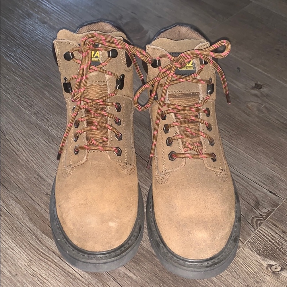 Brazos Women’s Steel Toe Shoe